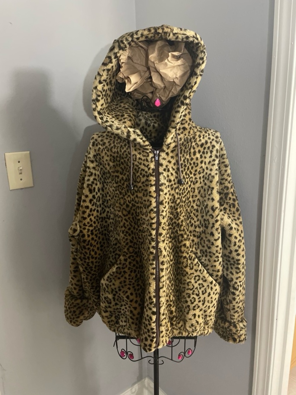 Gallery Leopard Print Hooded Puffer Jacket - Brown & Black